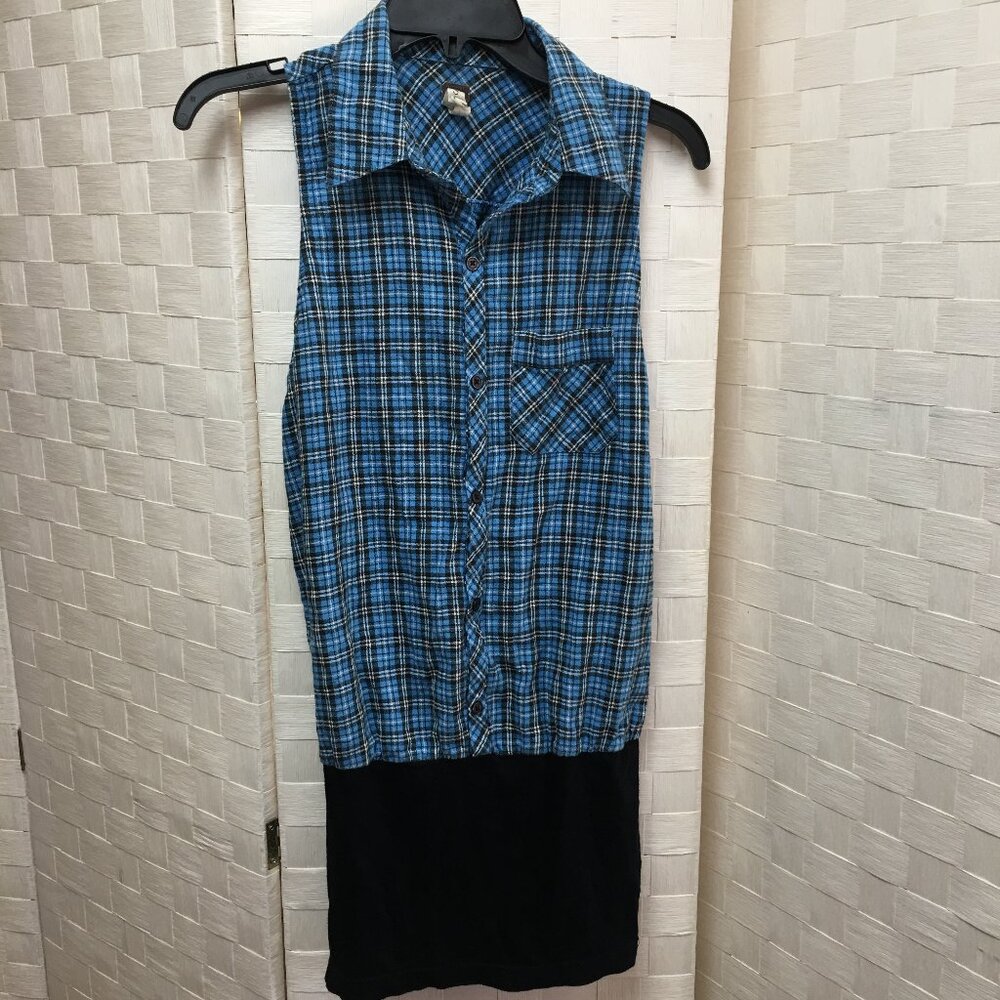 we the free blue, black, white plaid sleeveless top small